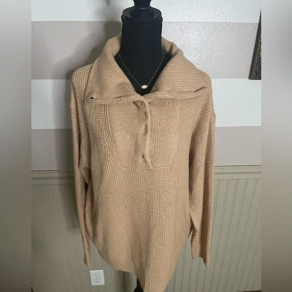 Aerie Beige  CozyUp Waffle Button Sweater in a tan color. Size Small NEW - Picture 3 of 12
